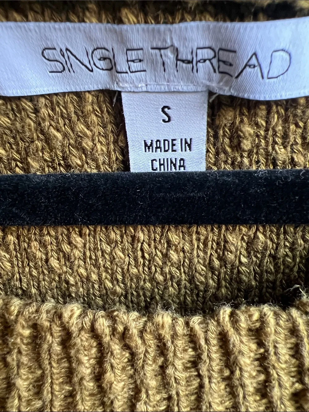 Single Thread Relaxed Knit Women's short Sweater - Olive -Small